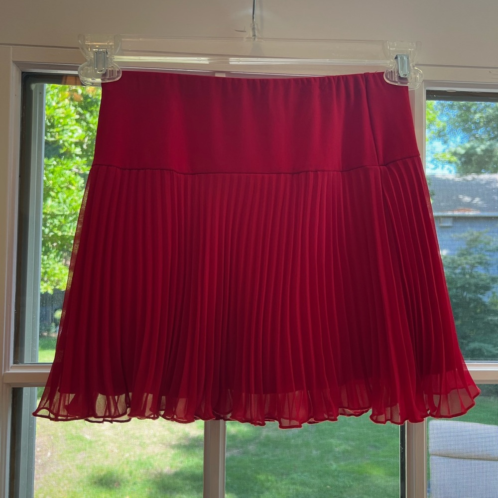 Privilege size small red mini skirt